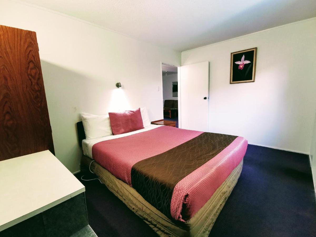 Gibson Court Motel Роторуа Екстериор снимка